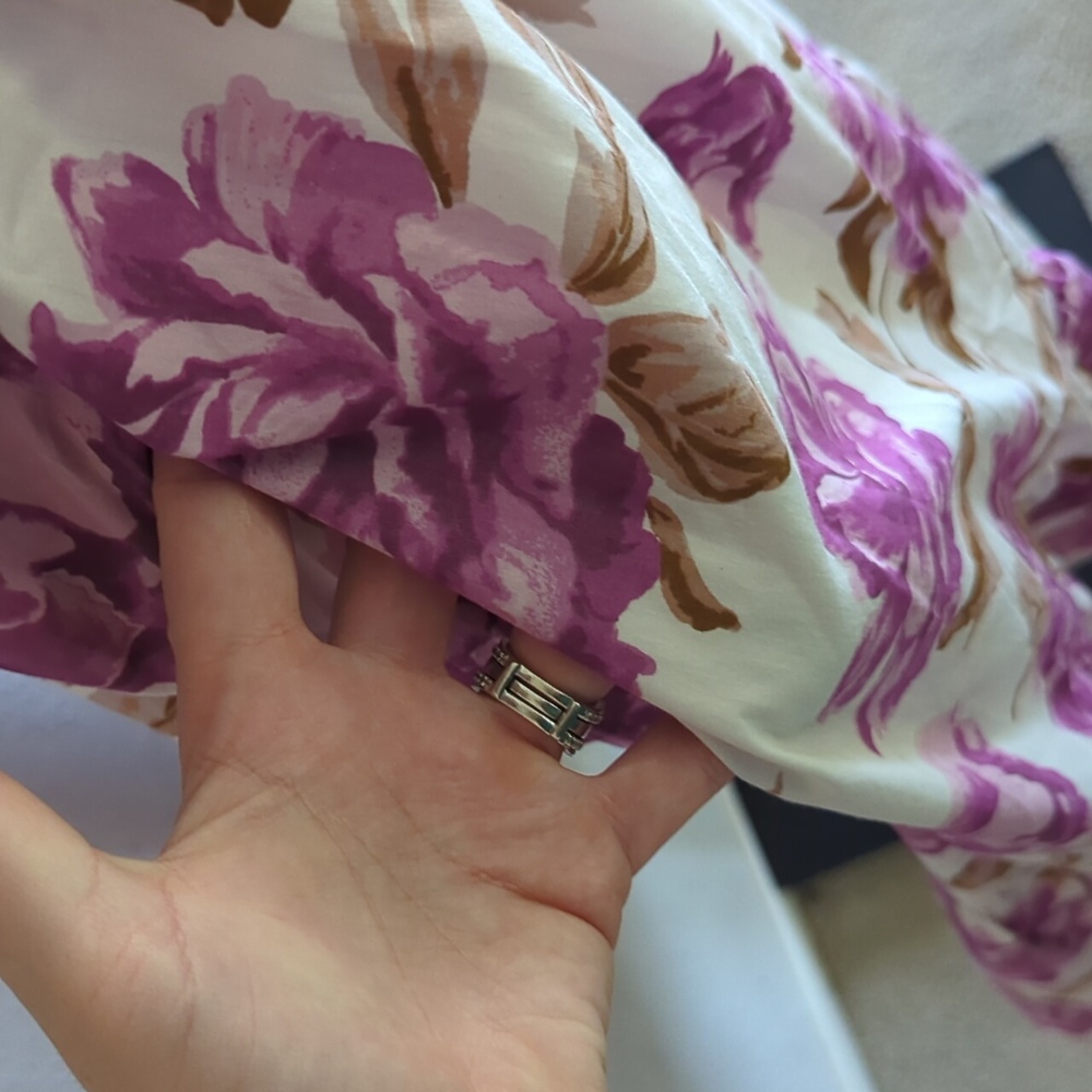 ✨ Abercrombie and Fitch Emerson purple floral size sold out - Picture 4 of 7